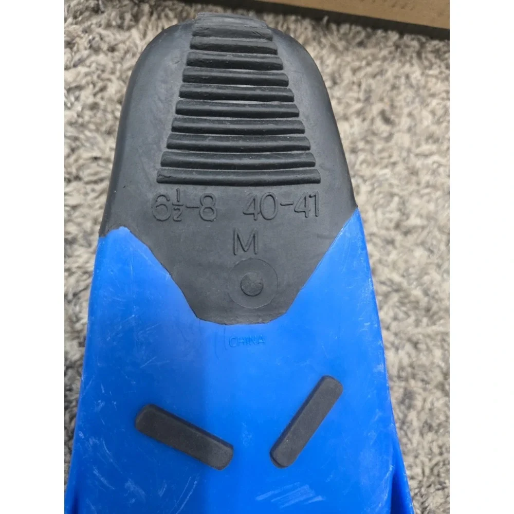 U.S Divers Snorkeling/Diving Gear: Fins, Mask, Snorkel, Water Socks 6.5-8(40-41)